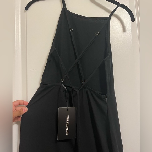 Pretty Little Thing Black Strappy Back Detail Chiffon Maxi Dress - Picture 3 of 8